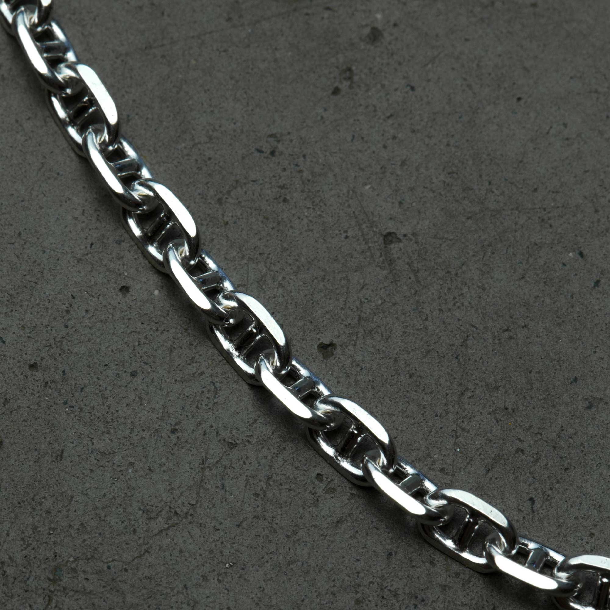 Cable Bar Chain Necklace