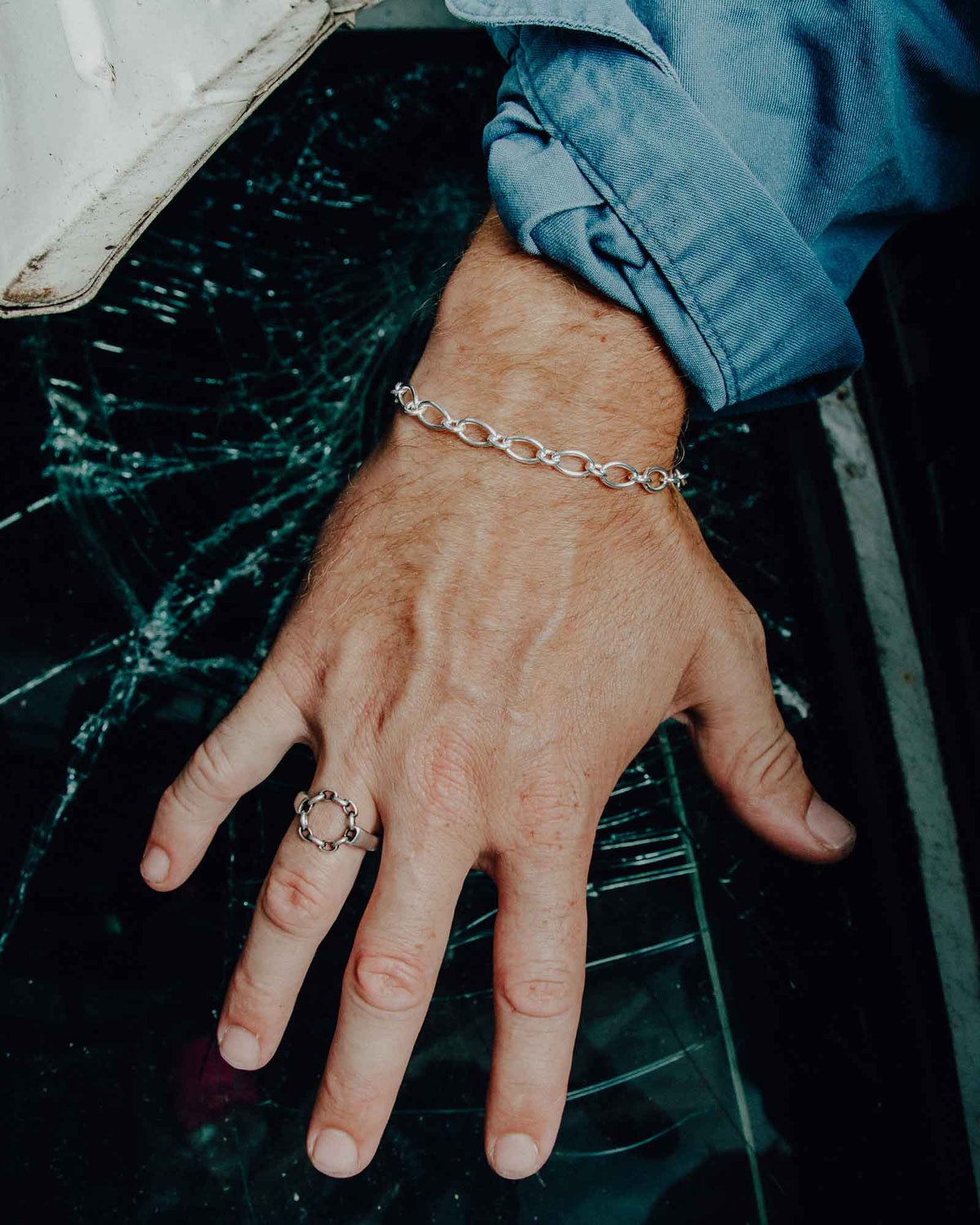 Chain Drive ring worn on hand, additional angle