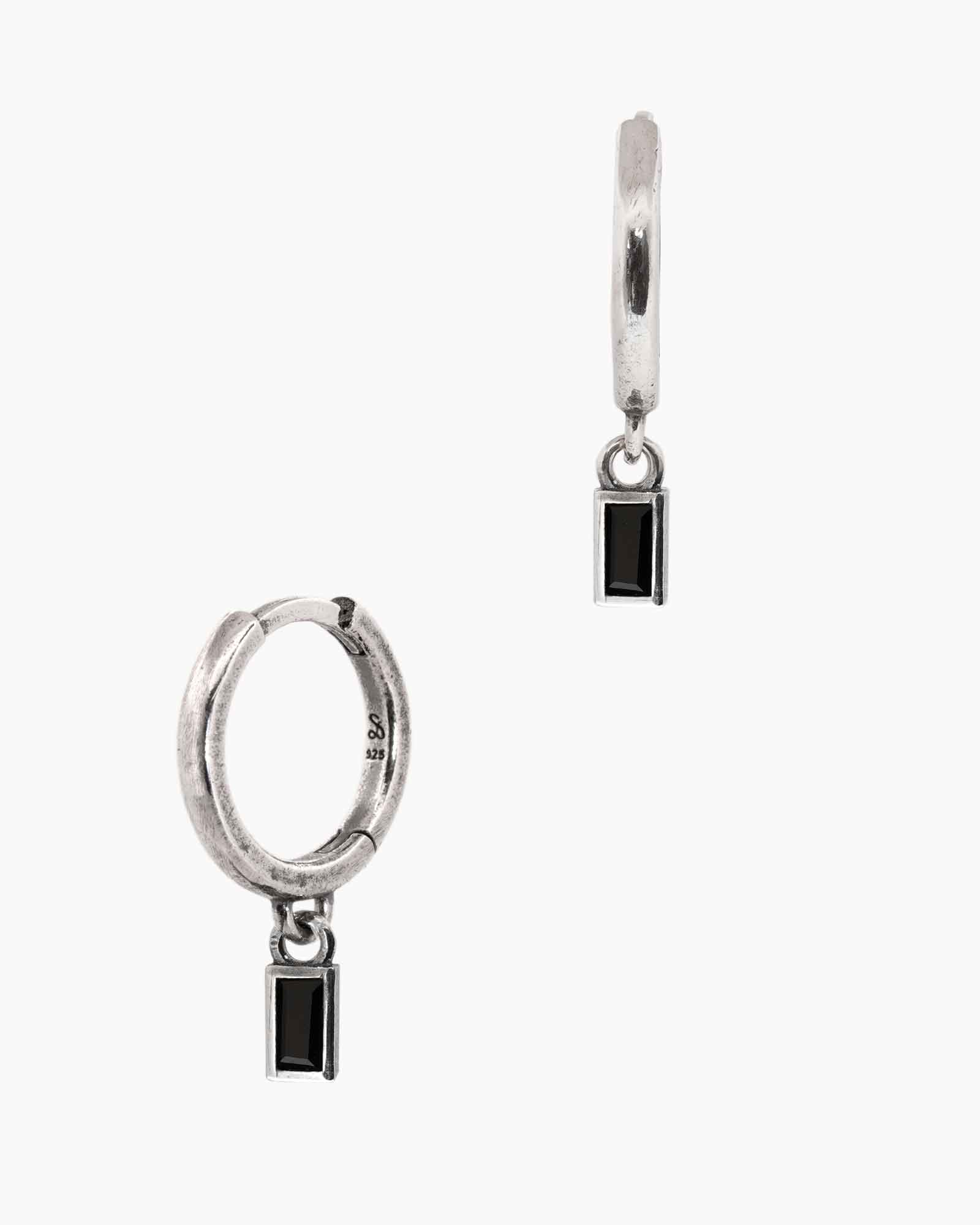 Onyx Baguette Huggie