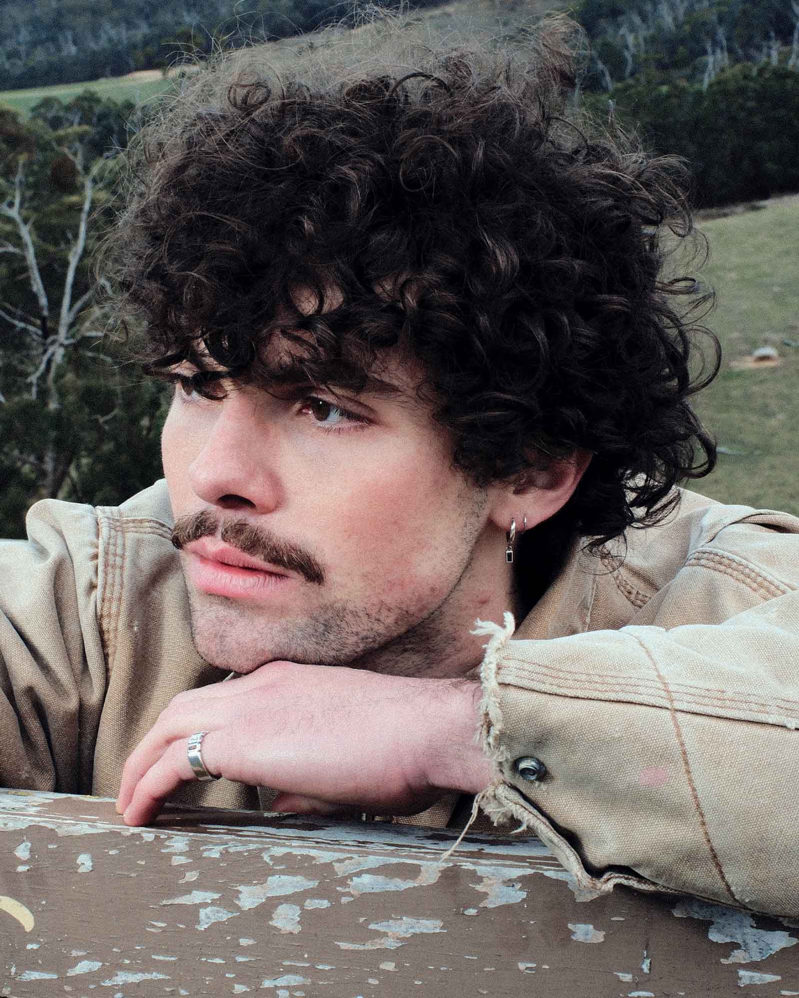 Onyx Baguette Huggie