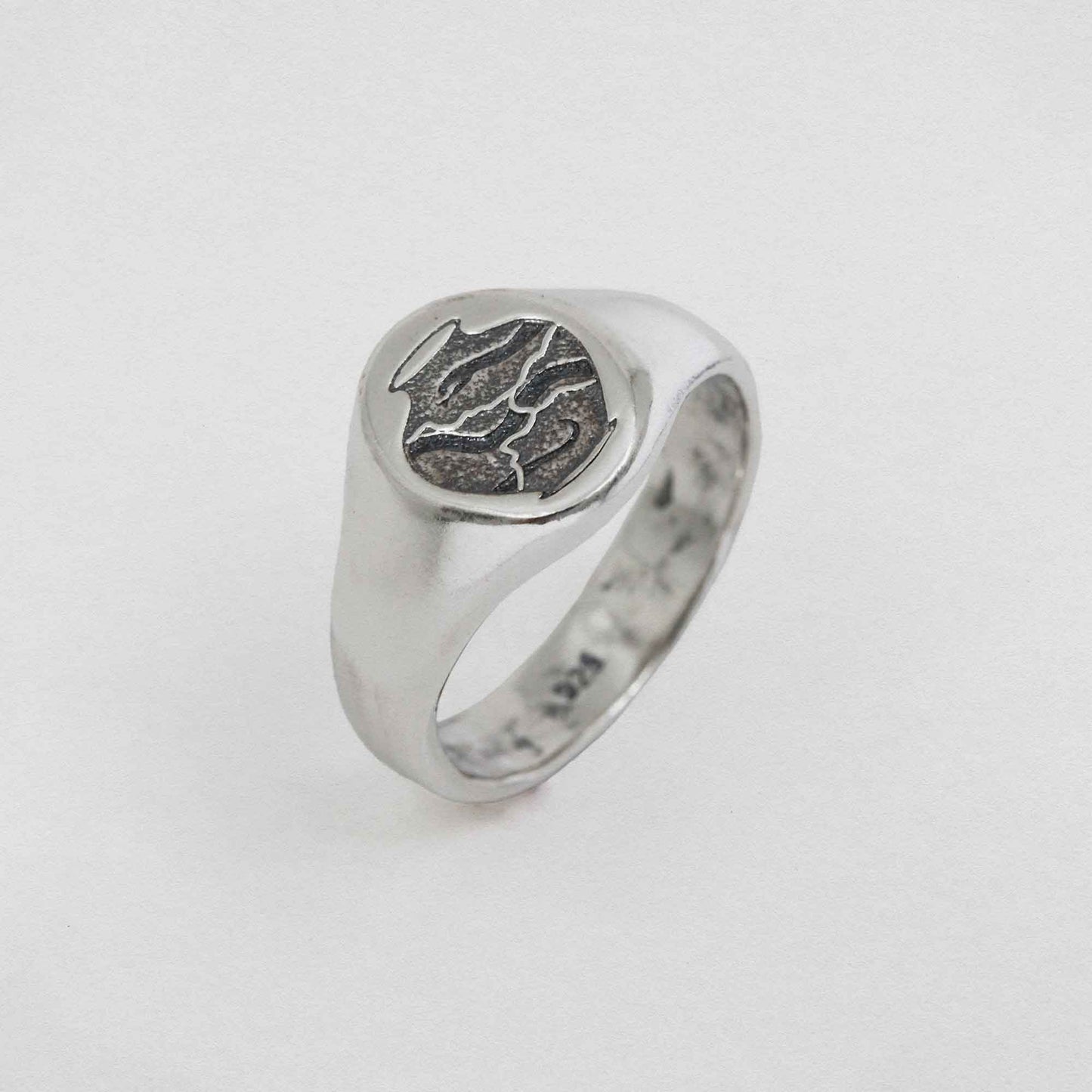 Kintsugi Serpent Signet Ring In 925 Sterling Silver