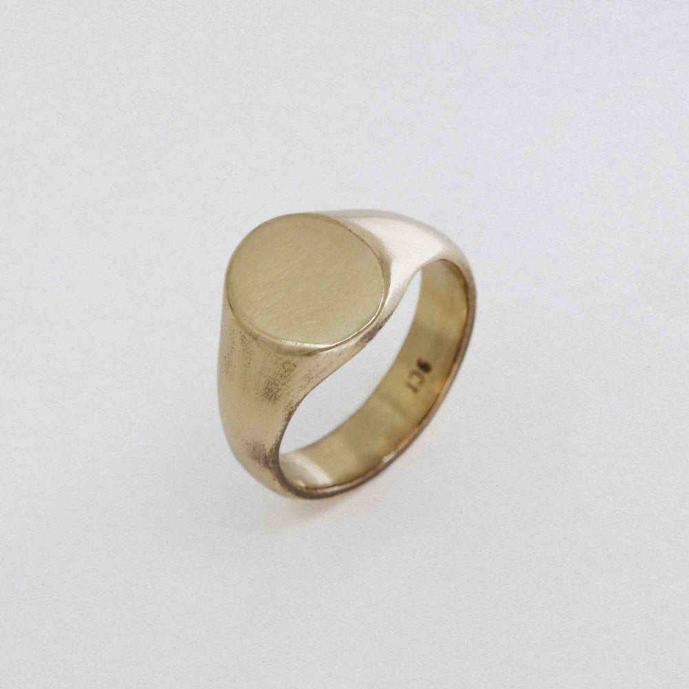 Oval Signet Ring In 9CT Gold
