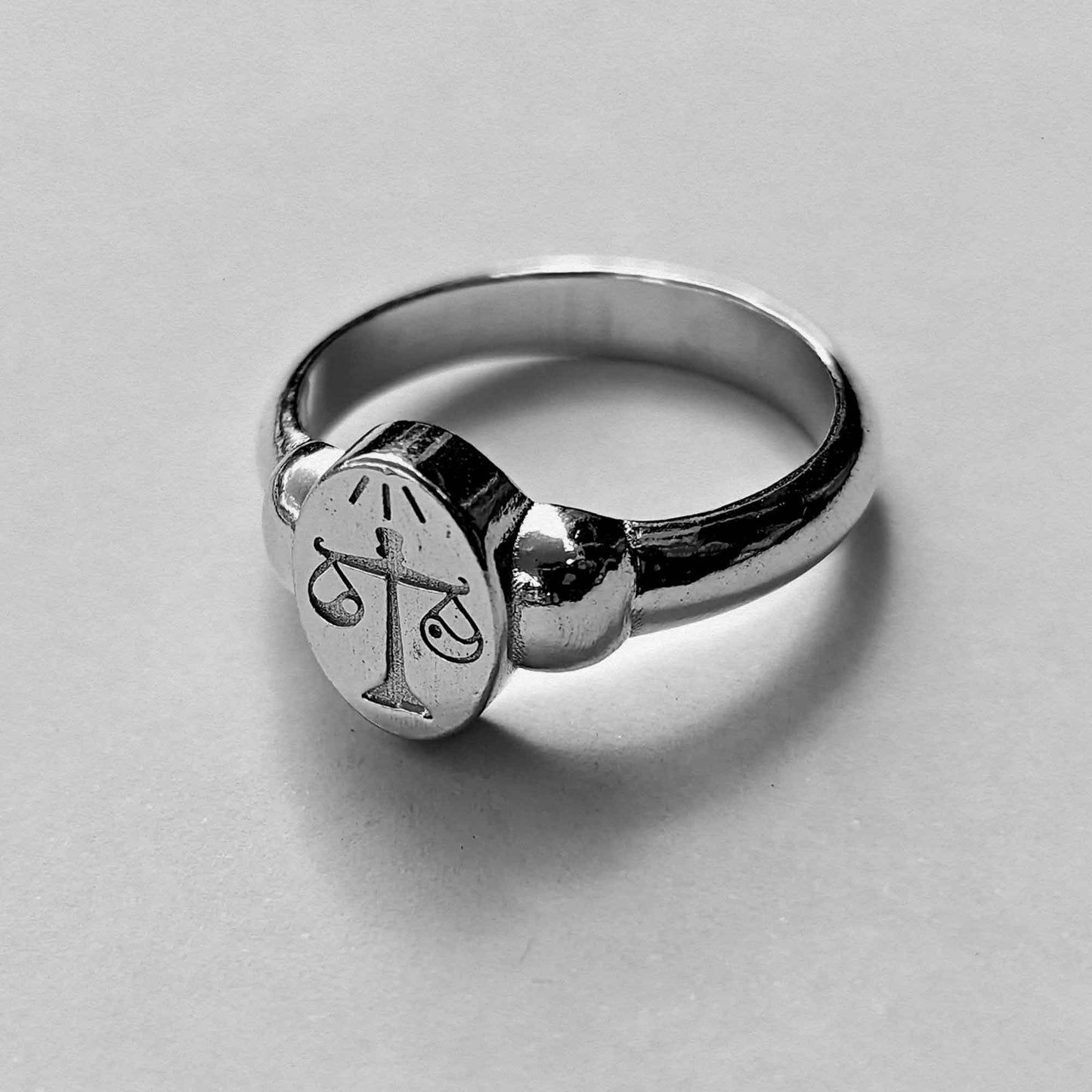 Scales Of Justice Signet Ring In 925 Sterling Silver